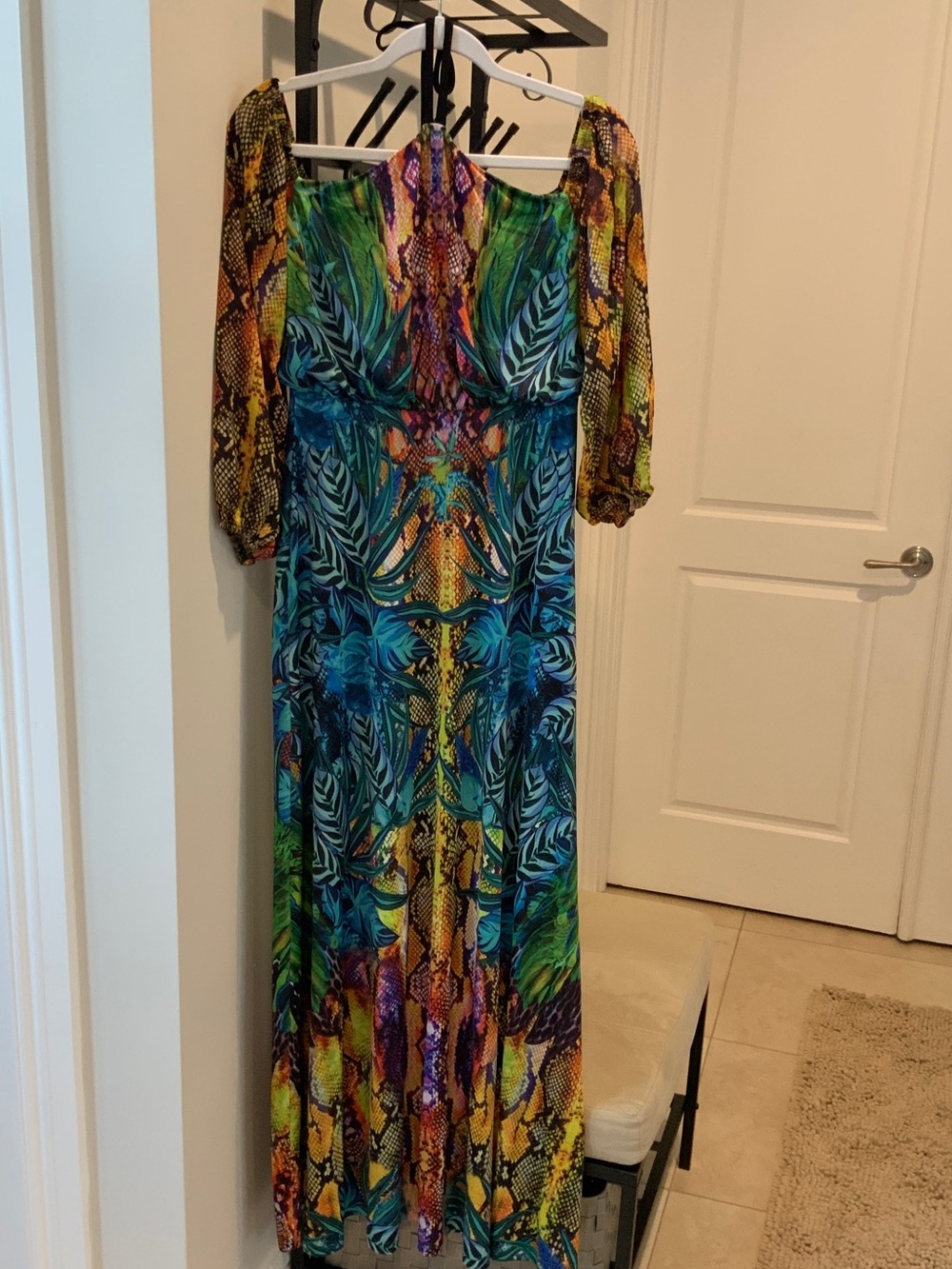 VENUS Blue Green Tropical Print Off-Shoulder Maxi Dress